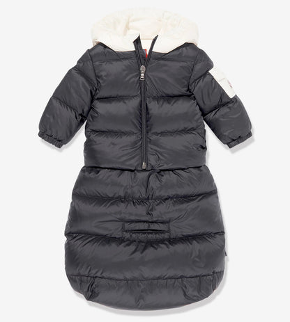 【お取り寄せ】『MONCLER』モンクレール "Ueno" ダウン ベビーネスト P10035M