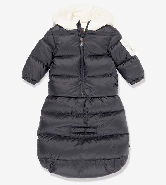 【お取り寄せ】『MONCLER』モンクレール "Ueno" ダウン ベビーネスト P10035M